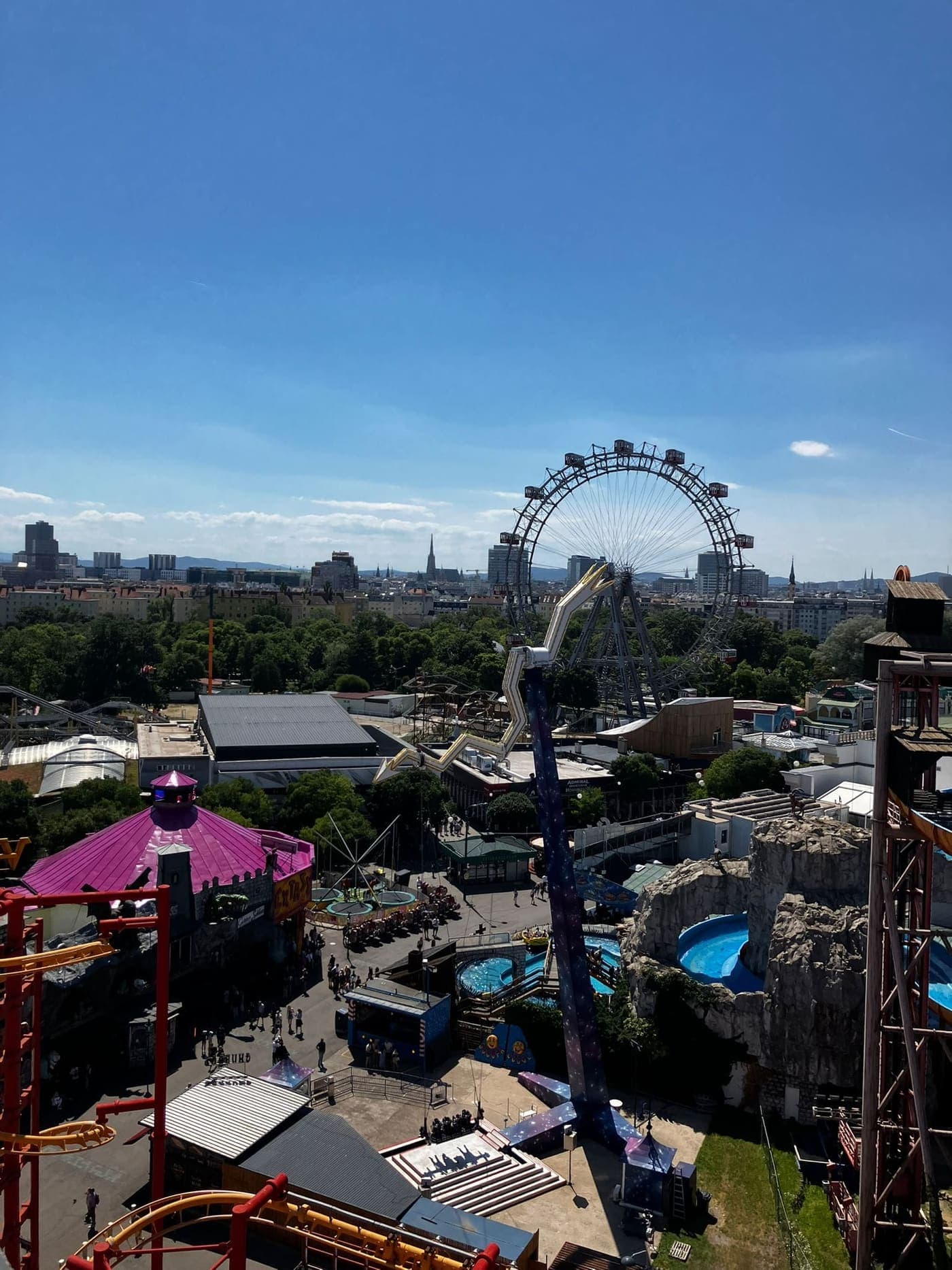 Blick über den Wiener Prater mit dem Riesenrad